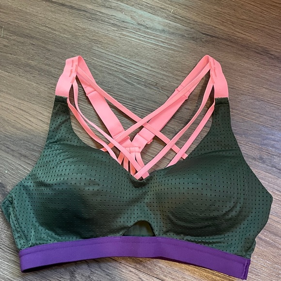 Victoria's Secret Other - Victoria secret sports bra